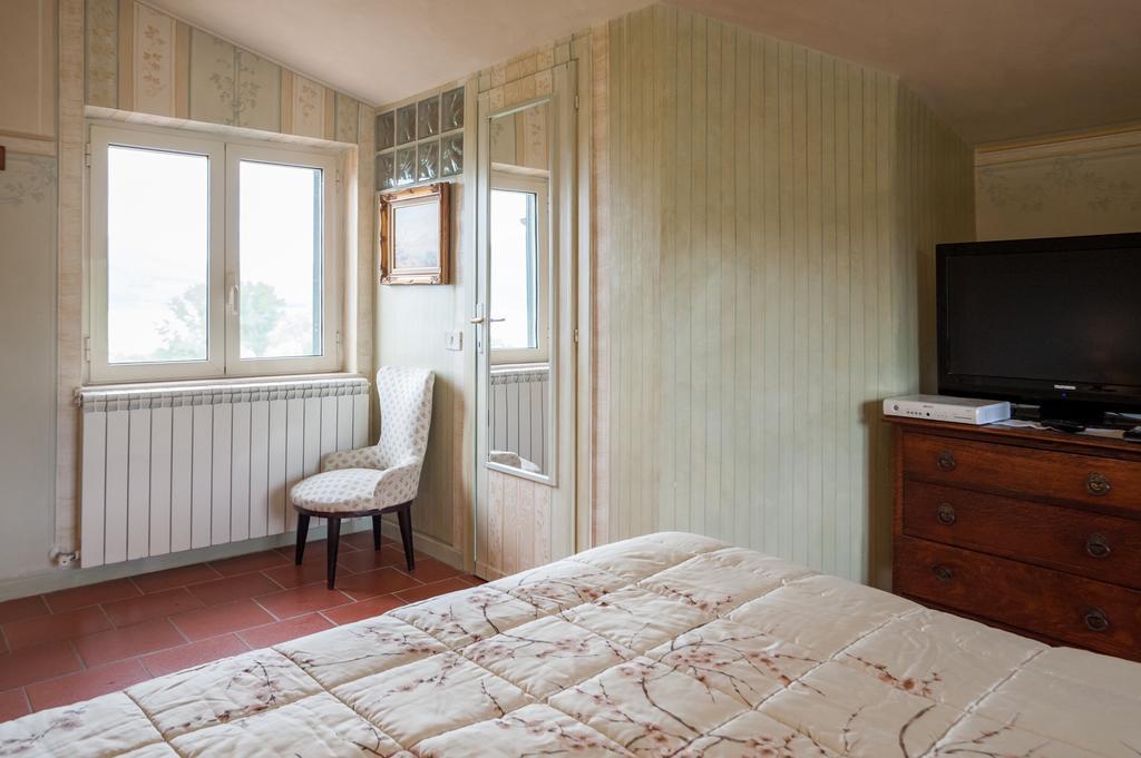 La Finestra Sul Lago Ronciglione  Habitación foto